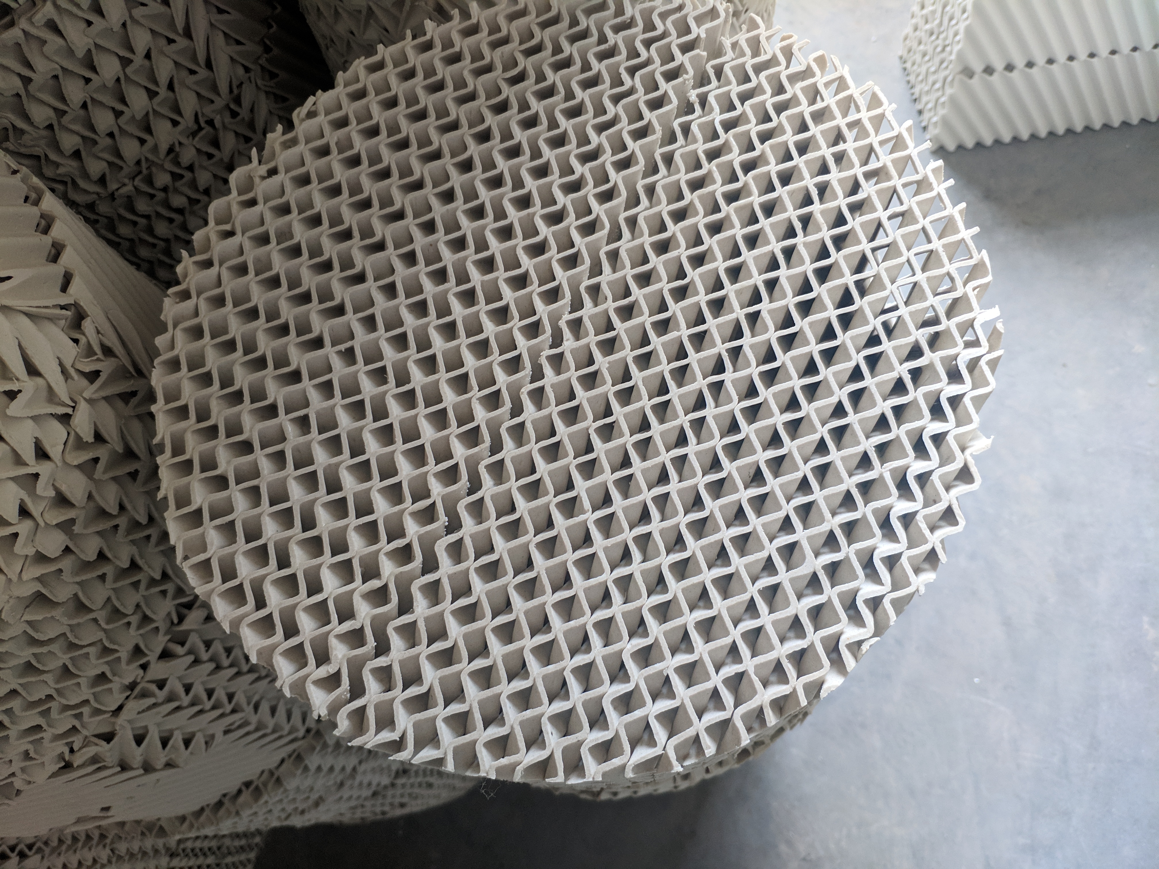 ceramic structured packing